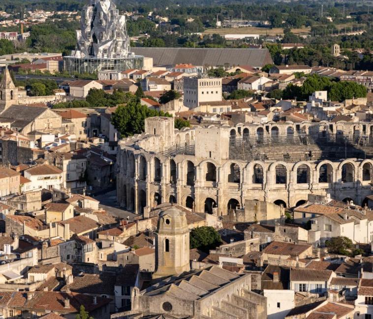 Appartamento Entre Tour Luma Et Arenes Arles Esterno foto